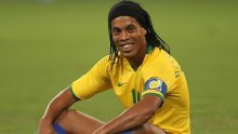 Ronaldinho proglašen nogometašem desetljeća
