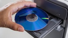 Mislili smo da su mrtvi, a sada se vraćaju: Generacija Z ponovno poludjela za CD-ima