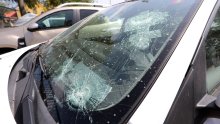 Prijeti tuča, a vi nemate garažu? Ovo je sedam dobrih trikova za zaštitu automobila