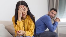 Partner vam kaže da vas voli, ali ubrzo opet sumnjate? Evo zašto potvrda nikad nije dovoljna