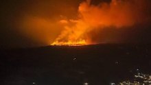 VIDEO Dramatična noć na Braču: Evakuirani mještani, vatrogasci cijelu noć branili kuće, stigli kanaderi