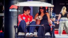 Zvijezde Formule 1 u Španjolskoj s partnericama: Leclerc poveo suprugu i ljubimca, samo nema Kim Kardashian