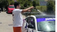 Ovo ljeti radi gotovo svaki vozač, a mehaničar upozorava da je to velika greška