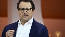 Šef Anthropica: AI već razvija oružje i hakira sustave, mogao bi nas sve pobiti