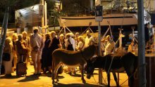 FOTO/VIDEO Dramatična noć na Braču: Ljudi u Milni s tovarima bježali od požara