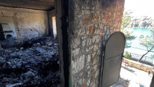 FOTO Požar progutao konobu na području Milne: Od nje su ostali samo zidovi