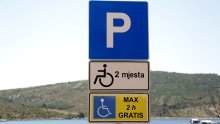 Smije parkirati na mjestu za invalide, ali je zaboravio jednu važnu stvar: Završio na sudu i dobio ozbiljnu kaznu