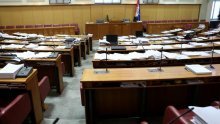 Jandrić na Facebooku otkrio enigmu prazne sabornice