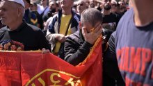 FOTO Šok na Kosovu: Tisuće u Prištini skandirale Thacijevo ime, neki su zaplakali - 'Sramota!'