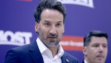 Most protiv spaljivanja otpada iz Gospića u Našicama: 'Slavonci ne smiju šutjeti ni držati pognutu glavu'
