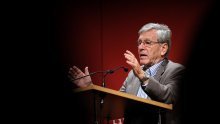 Preminuo izraelski književnik Amos Oz