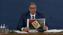 Novinarka 'bocnula' Vučića: 'Kako ide pakiranje? Nosite li i ćacilend, šatore i kriminalce?'