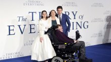 Jane Hawking tvrdi da ih je u braku sa Stephenom bilo 'četvero': Otkrila je cijenu života uz genija