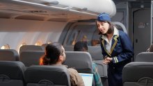 Ovu naizgled bezazlenu stvar u avionu posada želi da prestanemo raditi