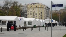 Što će biti s Ćacilendom nakon Vučićeve ostavke? Šatorski kamp u središtu pažnje