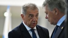 'Možda se malo kasni, ali ipak se kreće. Krumpir je zdrav, janjetina je zdrava, šljivovica je zdrava...'
