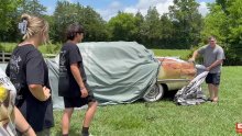 Klasik je 44 godine stajao nepomičan i propao je: Kad je mehaničar pokušao upaliti motor, uslijedio je šok