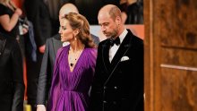 Kate Middleton u izdanju dostojnom princeze: Spektakularnu haljinu upotpunila je kraljevskim draguljima