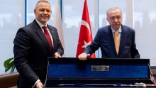 Erdogan dijelio revolvere, a sada mu se jedan predsjednik 'odužio'