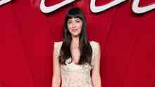Dakota Johnson blista u 'goloj' haljini, ali ovaj put napravila je neočekivan zaokret