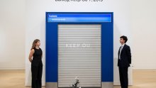Komentar na Brexit: Banksyjev 'Keep Ou T' ide na dražbu, mogao bi dosegnuti 2,1 milijun eura
