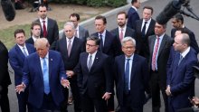 Trump sa šefovima tehnoloških divova potpisao dokument o AI-u: 'To je kao Ustav'
