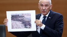 Janša se žestoko osramotio: Govorio o ubijenim kršćanima u Sudanu pa pokazao fotografiju iz Gaze