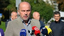 Vučemilović građanima: Suzdržite se od napada na Tomaševića; Jović kaže: Mostovi su srušeni