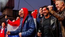 Dagur opet oduševio Zadrane: Zasvirao u konobi pa zapjevao i Thompsonovu pjesmu