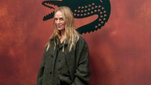 Bez dekoltea i prozirnih tkanina: Uma Thurman u maslinastozelenom odijelu bila je definicija pariške elegancije
