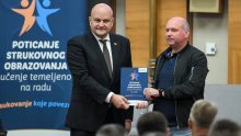 Obrtnicima dodijeljeni ugovori za naukovanje učenika: Za obrta dano 1,25 milijuna eura