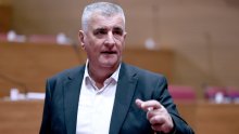 Bulj: Kod Sinja je održan četnički dernek, obaviješteni su Milanović, Plenković i SOA