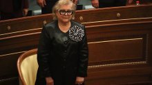 Kosovski parlament izabrao novu predsjednicu, izbjegnuti prijevremeni izbori