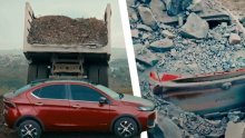 Na jeftini novi automobil istovarili su 20 tona kamenja: Kad su ga otkopali i pokušali upaliti, uslijedio je šok