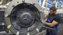 Potres u Mercedesu: Od 90.000 radnika traže šest tjedana više rada za istu plaću