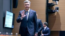 VIDEO Kaos u Saboru: SDP izašao, Bulj izbačen. Plenković poručio oporbi: 'Izgubit ćete izbore!'
