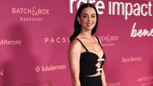 Katy Perry spojila eleganciju i odvažnost: Neobični detalji na haljini privukli pažnju