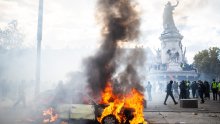 Stručnjaci o neredima u Francuskoj: 'Ne možete reći da je ovo borba za besplatne udžbenike. Macron? Vodi paralelni život'