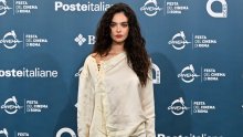 Ne treba joj glamurozna haljina: Kći Monice Bellucci u Rimu je pokazala svoj prepoznatljiv stil