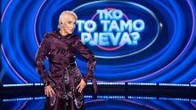 Kao da su devedesete: Ivana Banfić kratkom plavom kosom i savršenom linijom podsjeća na svoje zlatno doba