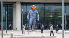 Skulptura od milijun dolara postavljena ispred zračne luke u Zagrebu