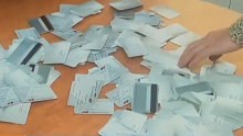 VIDEO Vučićevci masovno vraćaju stranačke iskaznice? 'Raspadaju se spektakularno'