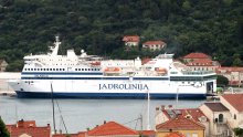 Tehnički problemi: Jadrolinijin trajekt Dalmacija neće ploviti do iduće godine