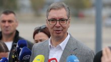 Vučićev SNS zabranio novinarima iz četiri redakcije ulazak u izborni stožer