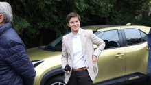 FOTO Vršiteljica dužnosti predsjednice Srbije Ana Brnabić glasovala na izvanrednim izborima
