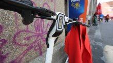 Još jedna nesreća s električnim romobilom: Maloljetnica završila u bolnici