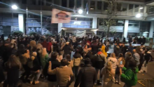 Srbi slave odlazak Vučića kolom ispred RTS-a: 'Ode Aleksandar'