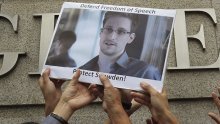 Snowden od Rusije zatražio politički azil