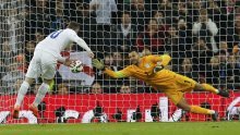 Slovenci na minutu šokirali Wembley, ponosni San Marino!