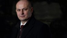 Sudac Mislav Kolakušić pokazao zube i HNB-u